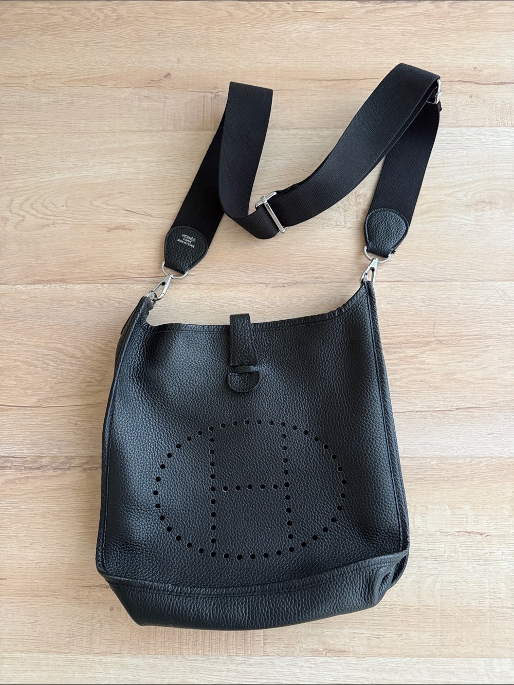 Black H Leather Crossbody Shoulder Bag. Work, Everyday.